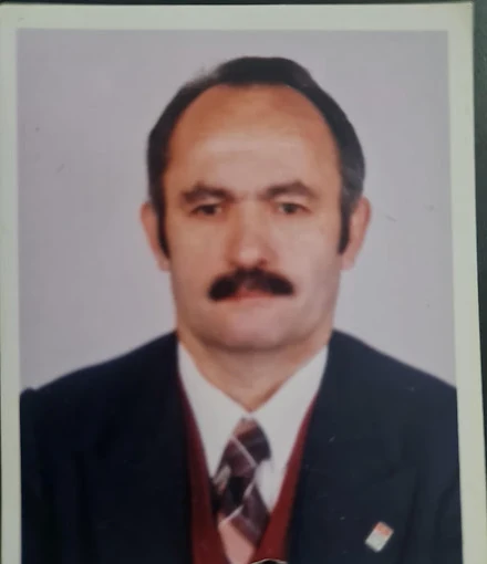 Dt. Mehmet Esen